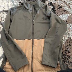 Men’s North Face jacket